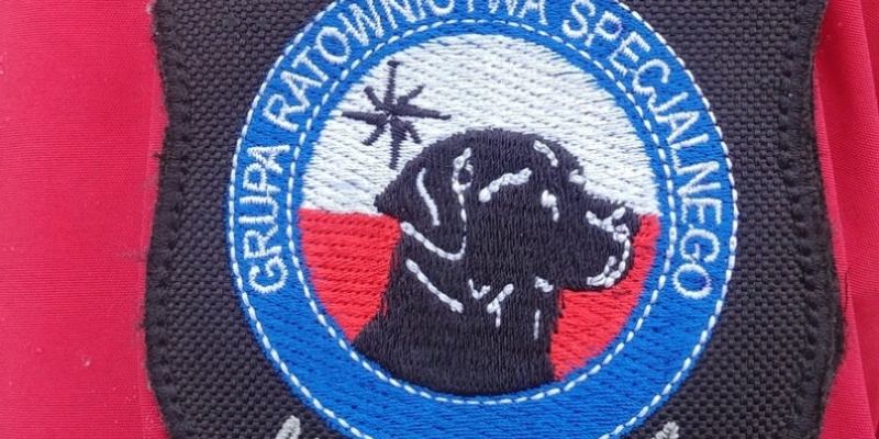 Zakończone szkolenia jednostek OSP z terenu powiatu nowosądeckiego z ratownictwa wysokościowego ewakuacja z kolei linowych